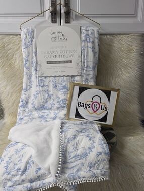 Delphine Coquette Bow Blue Toile Easter Bunny Reversible Fur Gauze Blanket, New